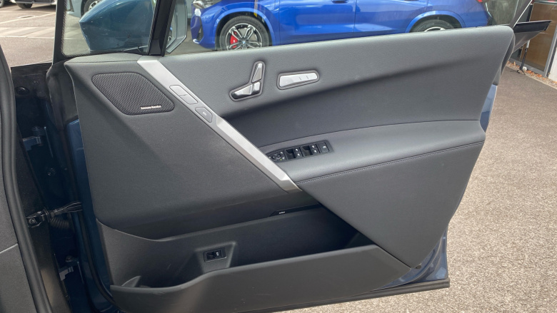 BMW iX 400kW xDrive60 M Sport 112kWh 5dr Auto [Skylounge] Electric Estate